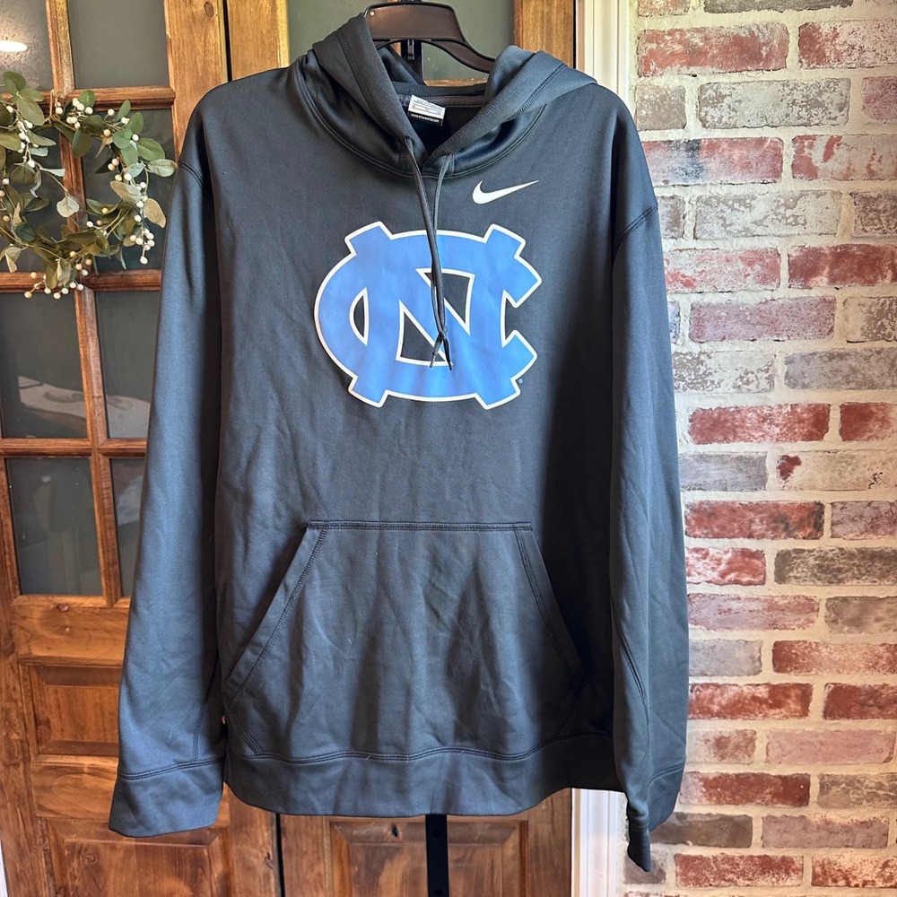 Nike Hoodie Men Dark Gray UNC Tar Heels Therma-FIT Pullover Sweatshirt Gym XL